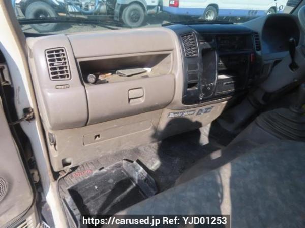 Used 2001 MT toyota dyna-truck XZU322D Image[24]