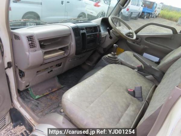 Used 2001 MT toyota dyna-truck XZU322D Image[29]