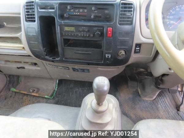 Used 2001 MT toyota dyna-truck XZU322D Image[34]