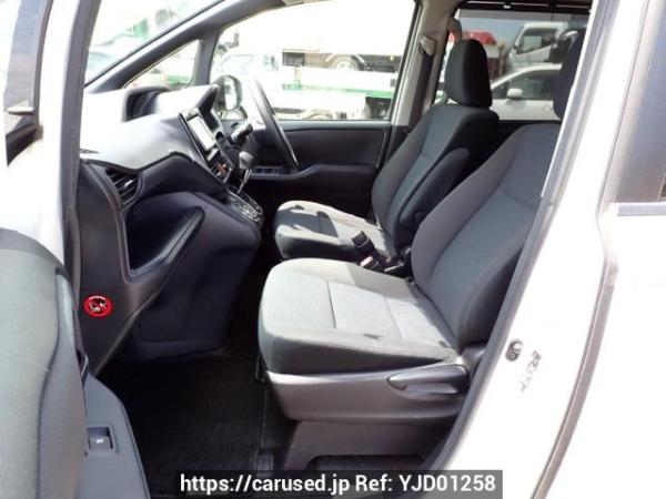 Used 2014 AT toyota noah ZRR80G Image[14]