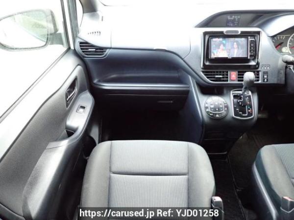 Used 2014 AT toyota noah ZRR80G Image[19]