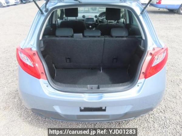 Used 2013 AT mazda demio DE3FS Image[8]
