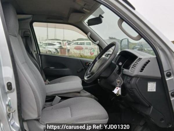Used 2007 MT toyota regiusace-van KDH205V Image[11]