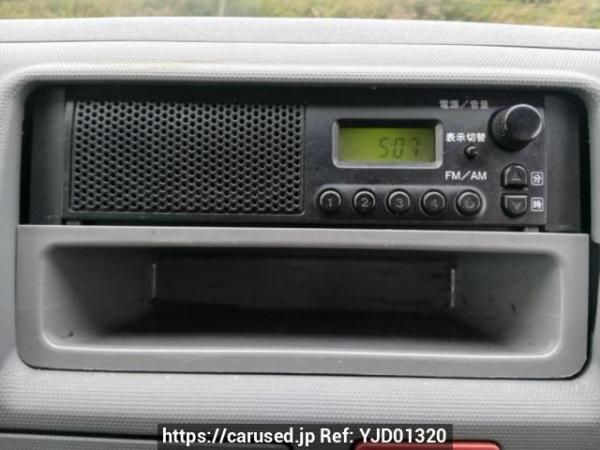 Used 2007 MT toyota regiusace-van KDH205V Image[16]