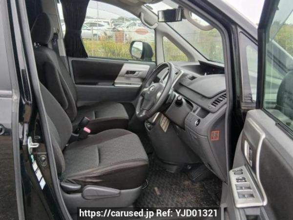 Used 2010 AT toyota noah ZRR75W Image[10]