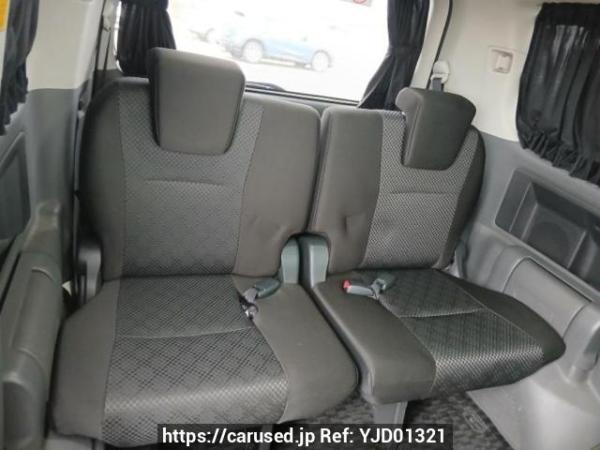 Used 2010 AT toyota noah ZRR75W Image[14]