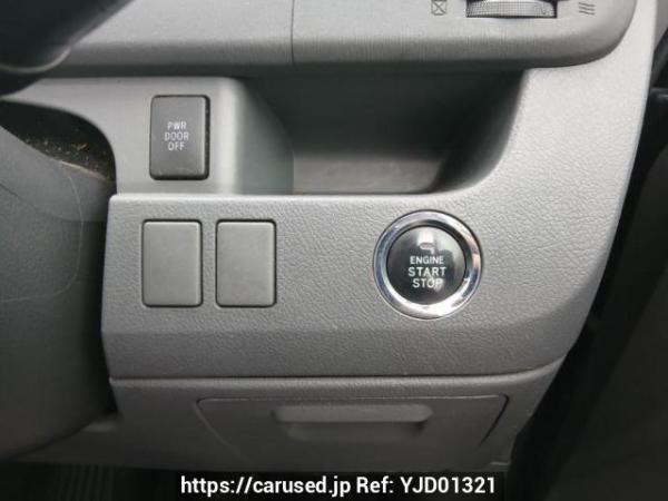 Used 2010 AT toyota noah ZRR75W Image[19]