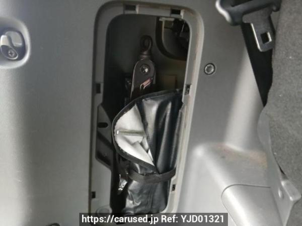 Used 2010 AT toyota noah ZRR75W Image[29]