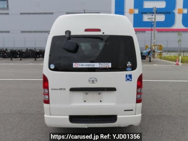 Used 2011 AT toyota regiusace-van TRH200K Image[5]