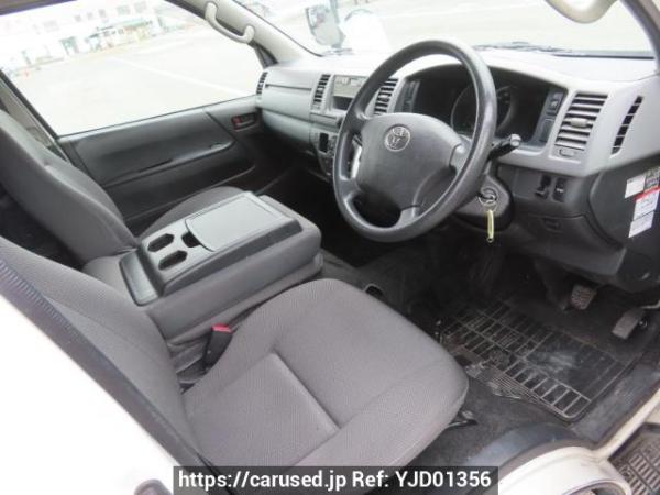 Used 2011 AT toyota regiusace-van TRH200K Image[13]