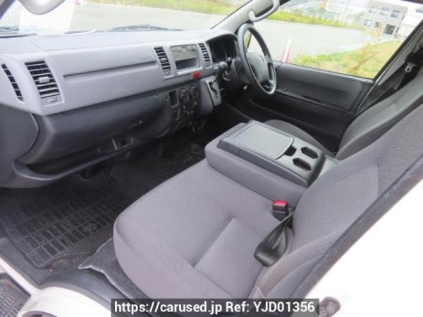 Used 2011 AT toyota regiusace-van TRH200K Image[15]