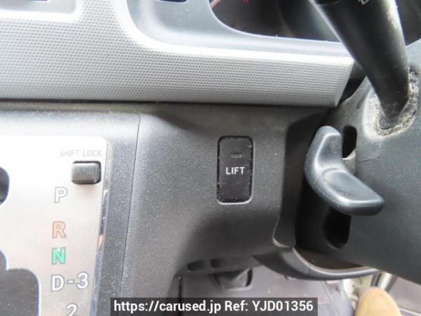Used 2011 AT toyota regiusace-van TRH200K Image[38]
