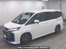 Toyota Noah ZWR90W