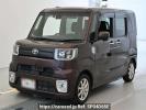 Toyota Pixis Mega LA700A