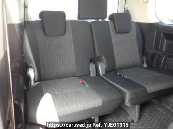 Used 2010 AT toyota noah ZRR70W Image[15]