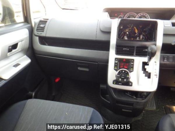 Used 2010 AT toyota noah ZRR70W Image[19]