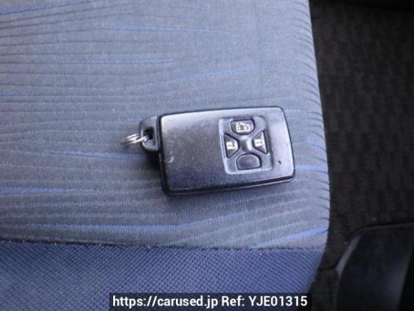 Used 2010 AT toyota noah ZRR70W Image[23]
