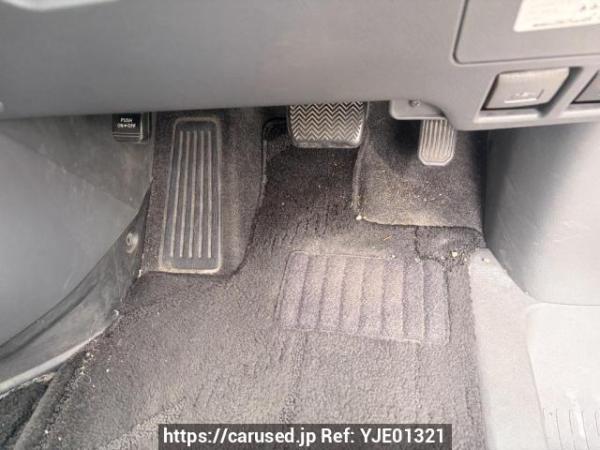 Used 2009 AT toyota voxy ZRR70W Image[10]