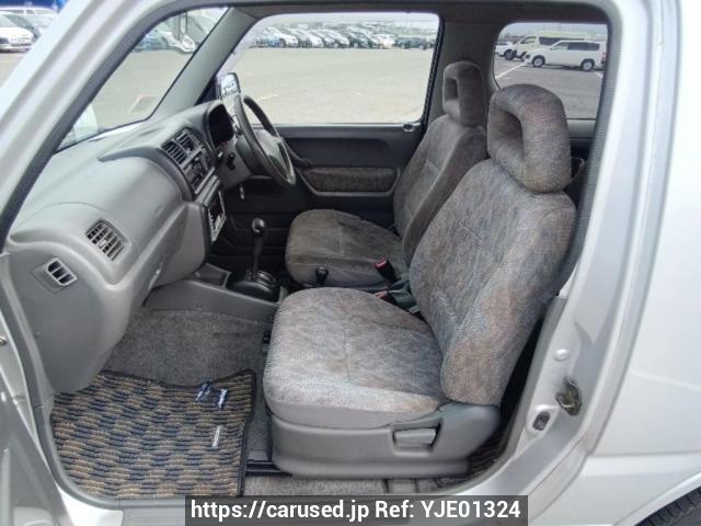 1999 Suzuki Jimny JDM car for sale — photo 14 of 25