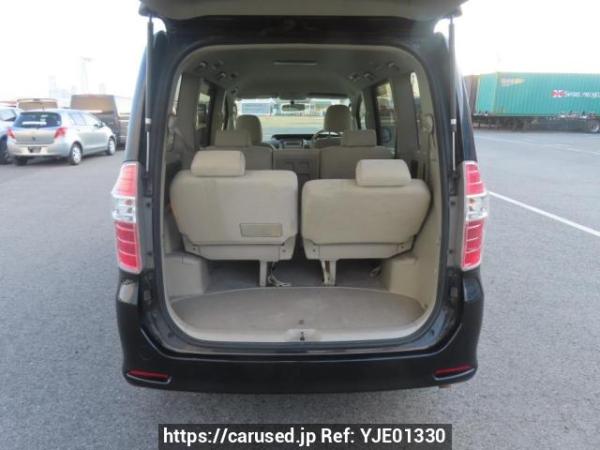 Used 2009 AT toyota noah ZRR70W Image[8]