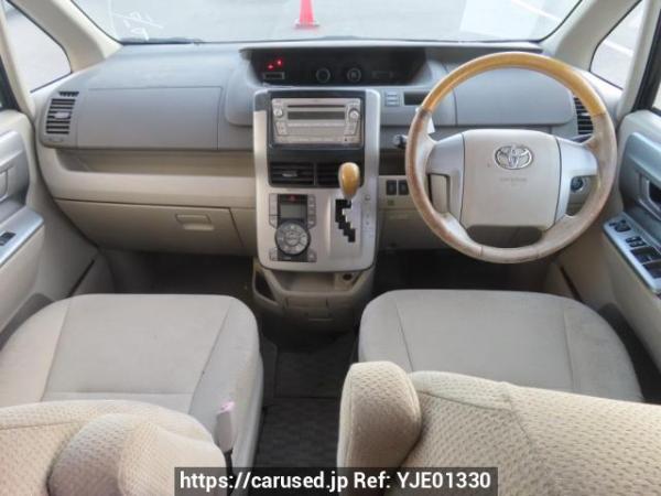 Used 2009 AT toyota noah ZRR70W Image[23]