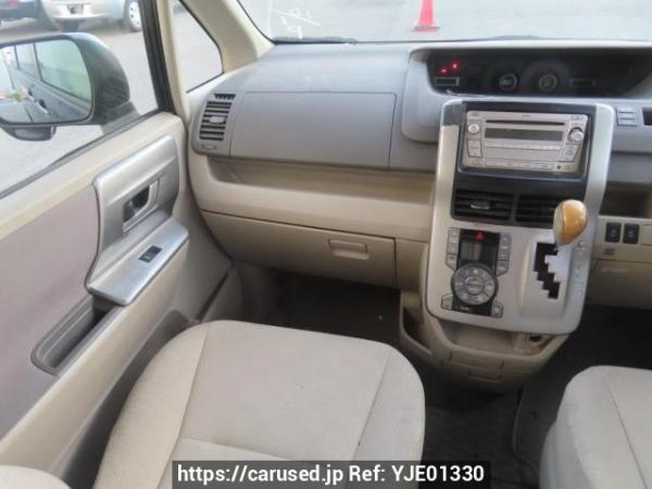 Used 2009 AT toyota noah ZRR70W Image[24]
