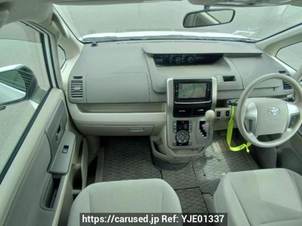 Used 2008 AT toyota noah ZRR75G Image[19]