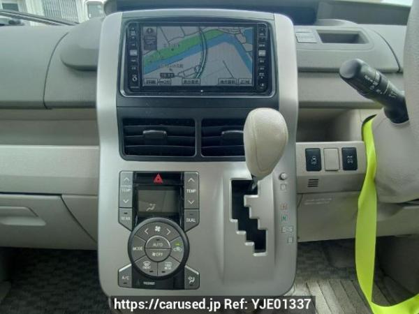Used 2008 AT toyota noah ZRR75G Image[20]