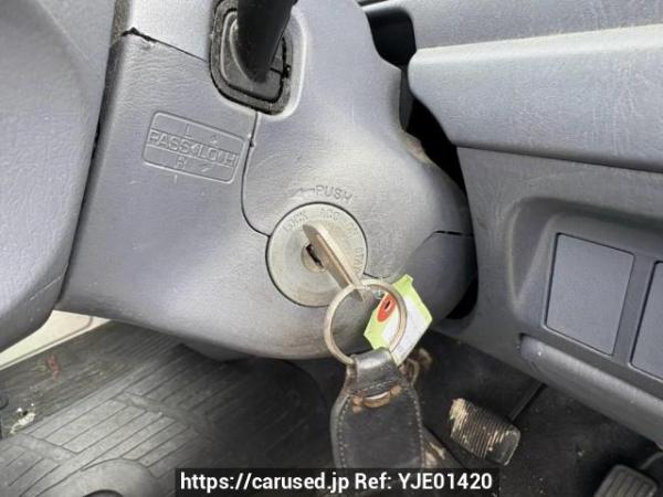 Used 2004 AT toyota townace-van KR42V Image[25]