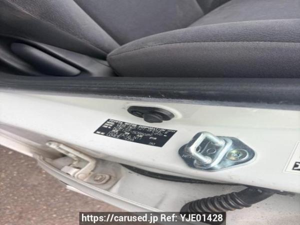 Used 2005 AT toyota allex NZE121 Image[6]