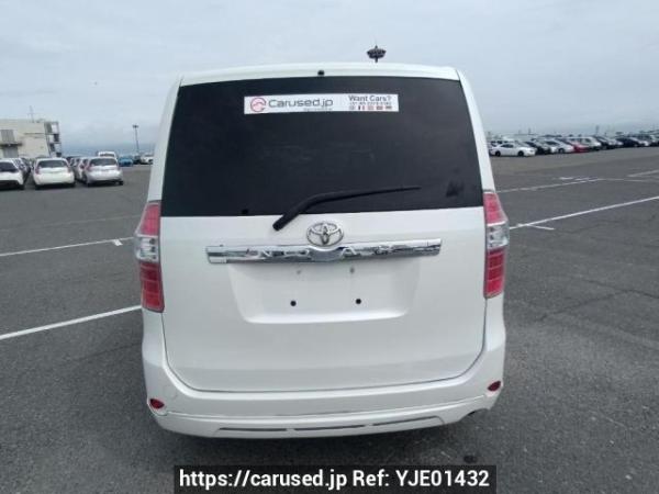 Used 2008 AT toyota noah ZRR70G Image[5]