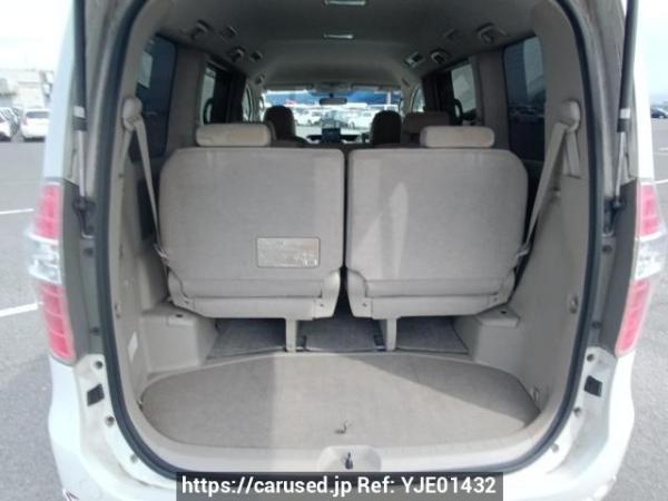 Used 2008 AT toyota noah ZRR70G Image[8]