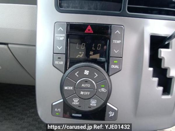 Used 2008 AT toyota noah ZRR70G Image[25]
