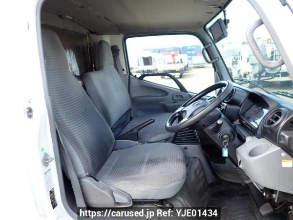 Used 2011 MT toyota dyna-route-van XZC605V Image[12]