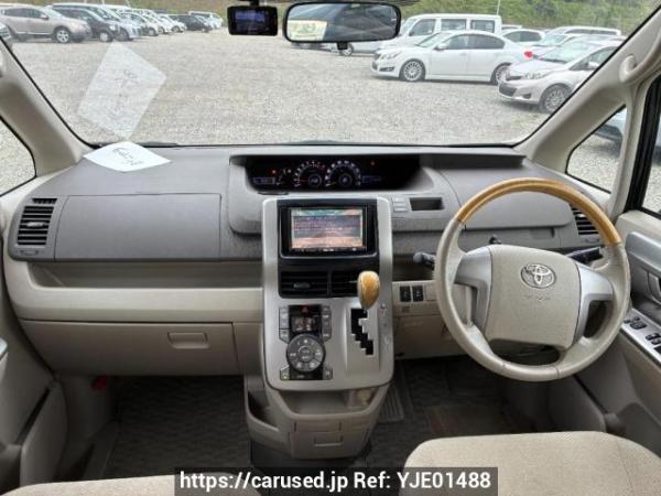 Used 2008 AT toyota noah ZRR70W Image[15]