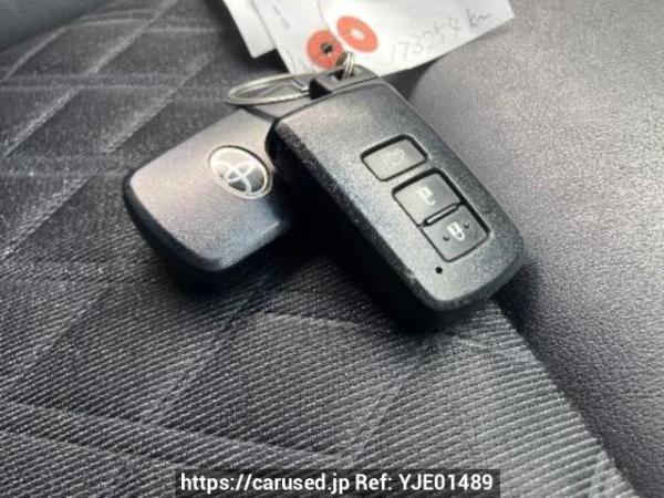Used 2014 AT toyota harrier ZSU60W Image[27]
