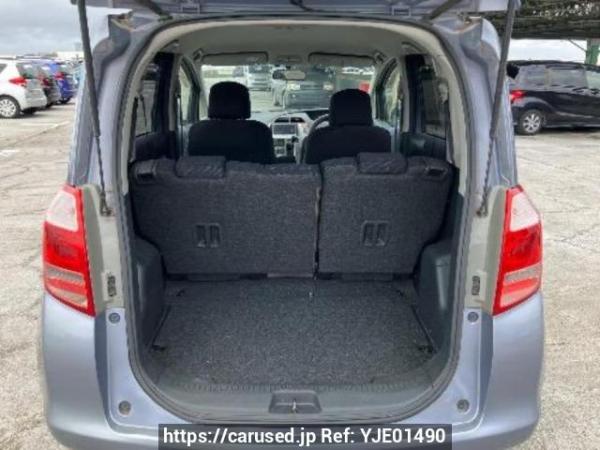 Used 2005 AT toyota ractis NCP100 Image[8]