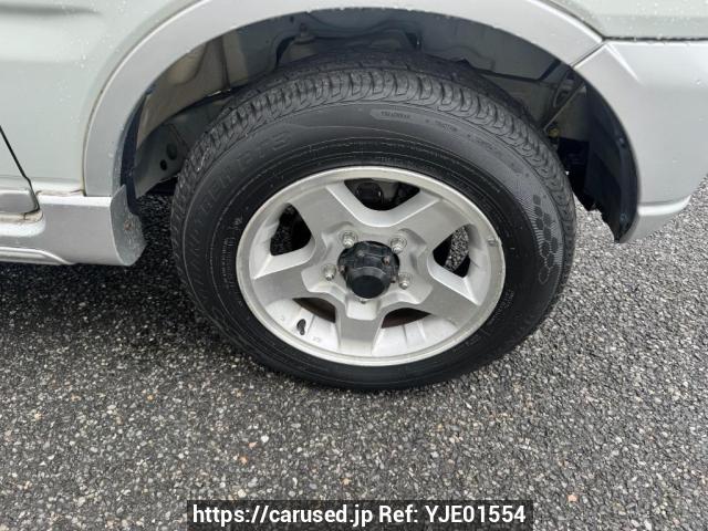 2001 Suzuki Jimny JDM car for sale — photo 16 of 24