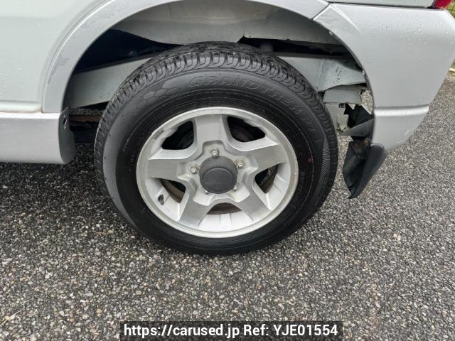 2001 Suzuki Jimny JDM car for sale — photo 19 of 24