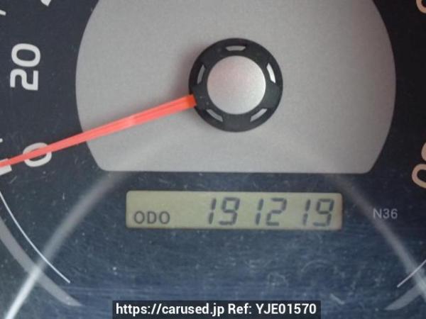Used 2005 AT toyota hilux-surf TRN215W Image[24]