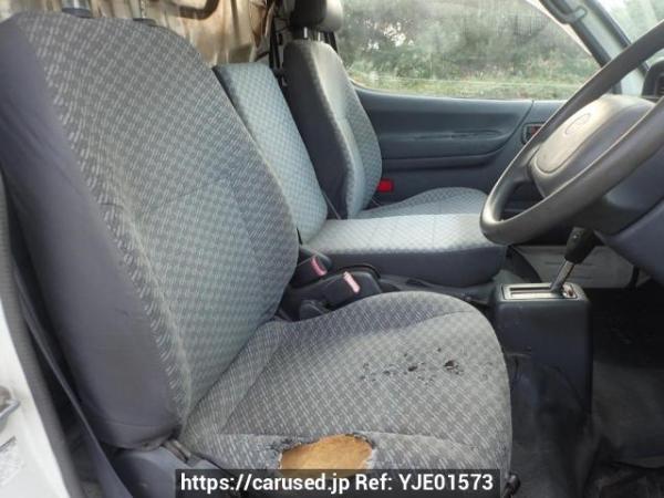 Used 2002 AT toyota regiusace-van LH172V Image[11]