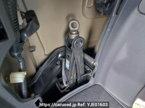 Used 2005 AT toyota wish ZNE10G Image[41]