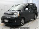 Toyota Voxy AZR60G