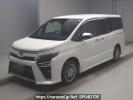 Toyota Voxy ZWR80W