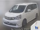 Toyota Noah ZRR70W