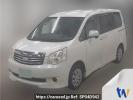 Toyota Noah ZRR70G