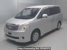 Toyota Noah ZRR70G