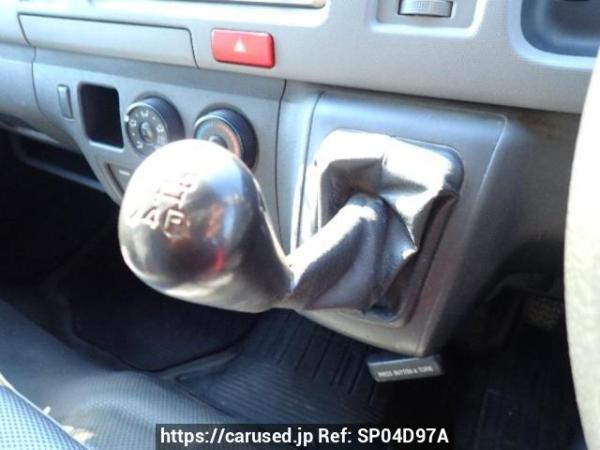 Used 2006 MT toyota hiace-van KDH205V Image[23]