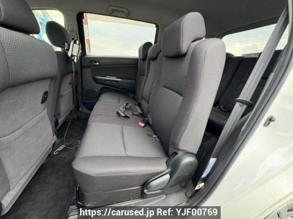 Used 2005 AT toyota wish ANE10G Image[15]
