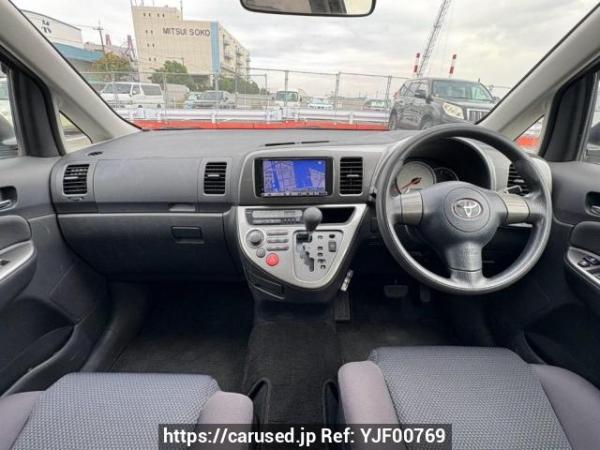 Used 2005 AT toyota wish ANE10G Image[17]